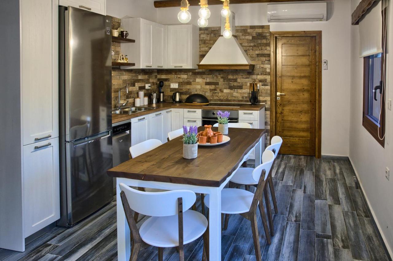Aithonas Country house