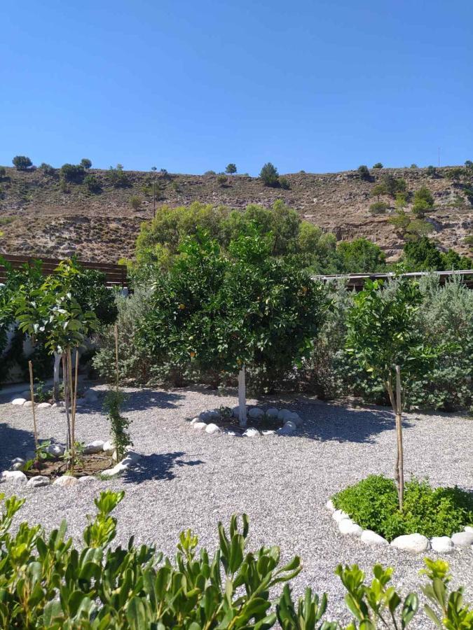 Aithonas Country house *